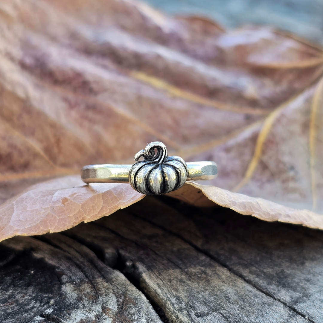 Sterling Silver Small Pumpkin Ring